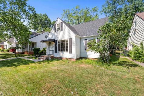 988 Glenside Road South Euclid OH 44121