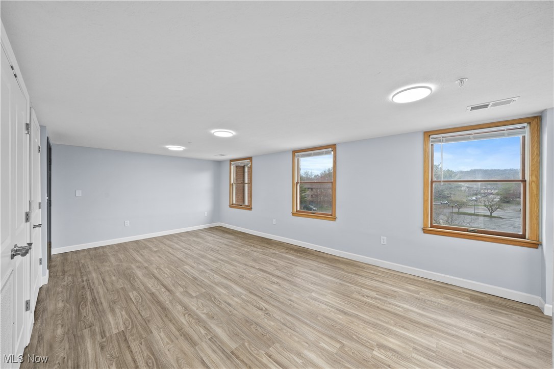 1735 Merriman Road Akron OH 44313