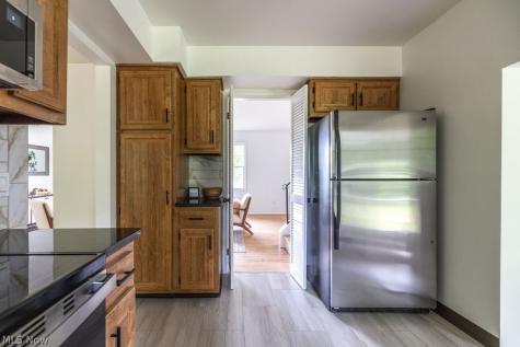 2445 Olentangy Drive Akron OH 44333