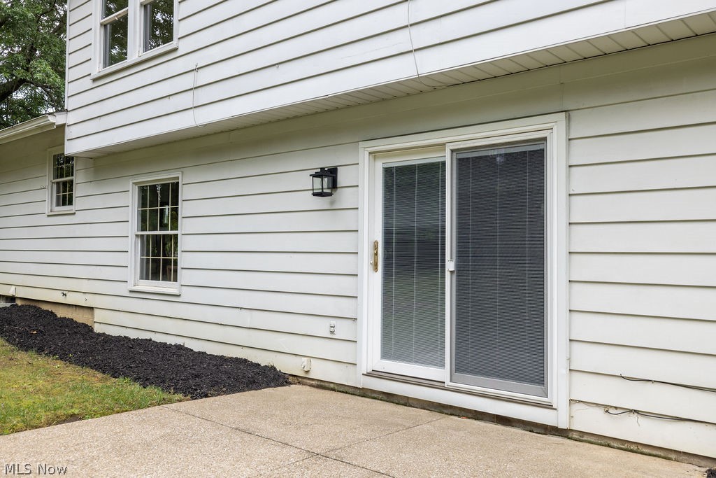 2445 Olentangy Drive Akron OH 44333
