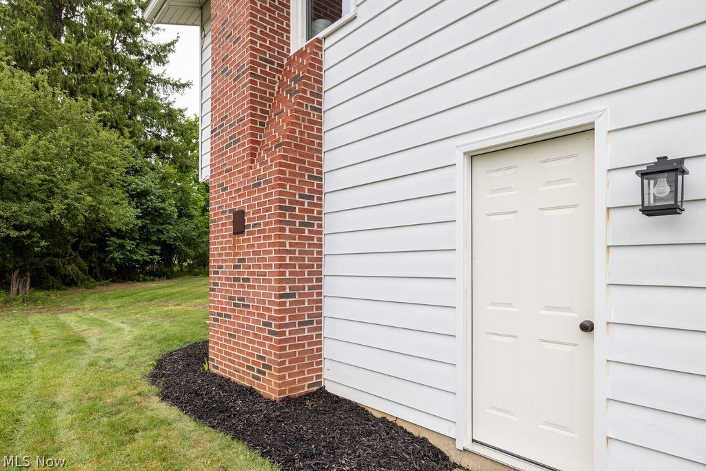 2445 Olentangy Drive Akron OH 44333