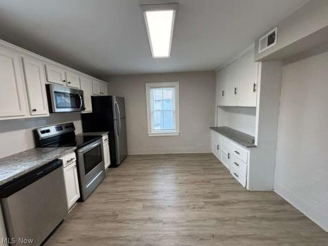 4200 Whitman Avenue Cleveland OH 44113