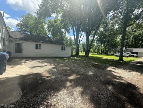 6988 Columbia Road Olmsted Twp OH 44138