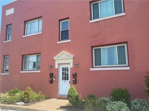 1387 W 69th Street Cleveland OH 44102