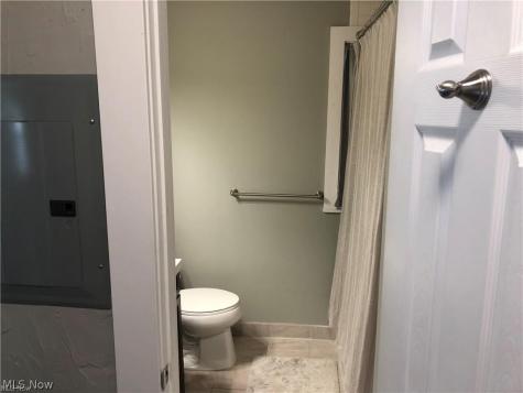 1387 W 69th Street Cleveland OH 44102