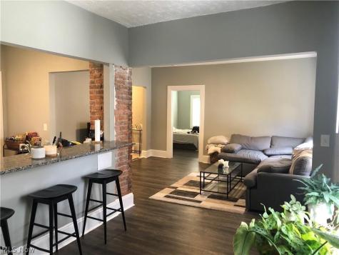 1387 W 69th Street Cleveland OH 44102