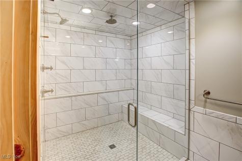 425 W Lakeside Avenue Cleveland OH 44113