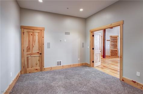 425 W Lakeside Avenue Cleveland OH 44113