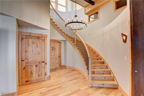 425 W Lakeside Avenue Cleveland OH 44113