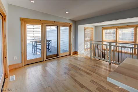 425 W Lakeside Avenue Cleveland OH 44113