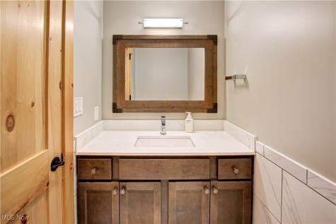 425 W Lakeside Avenue Cleveland OH 44113