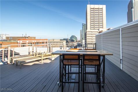 425 W Lakeside Avenue Cleveland OH 44113