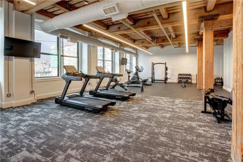 425 W Lakeside Avenue Cleveland OH 44113