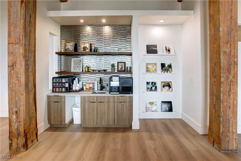 425 W Lakeside Avenue Cleveland OH 44113