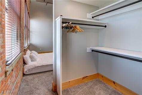 425 W Lakeside Avenue Cleveland OH 44113