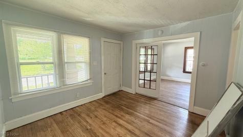 1083 Stroman Avenue Akron OH 44306