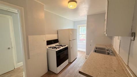 1083 Stroman Avenue Akron OH 44306