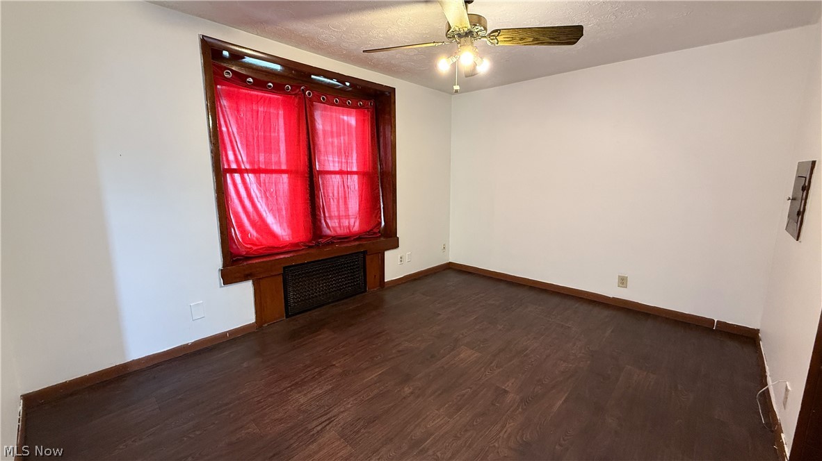 987 Boone Street Akron OH 44306