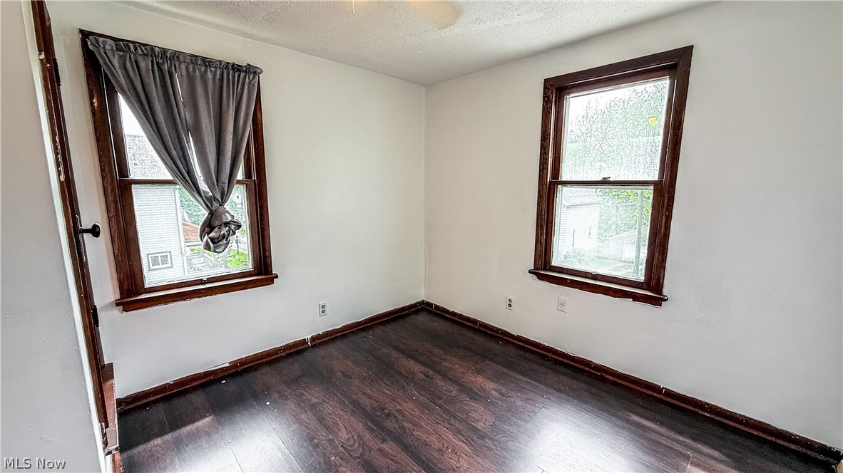 987 Boone Street Akron OH 44306