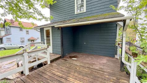 987 Boone Street Akron OH 44306