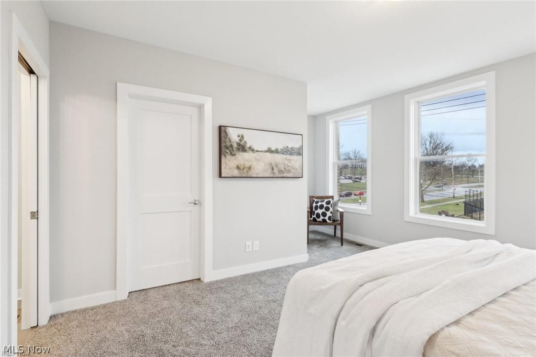 11218 N Park Place Cleveland OH 44106