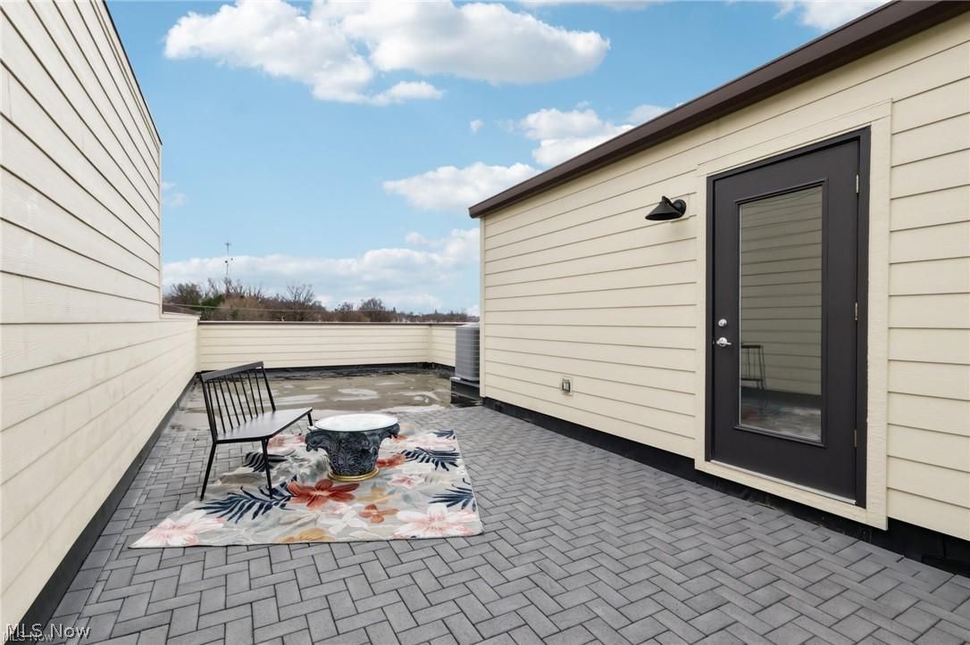 11218 N Park Place Cleveland OH 44106