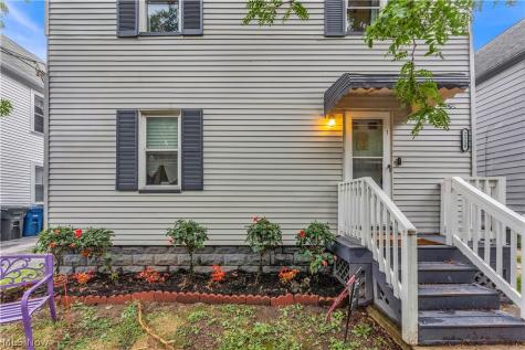 2115 Dowd Avenue Lakewood OH 44107