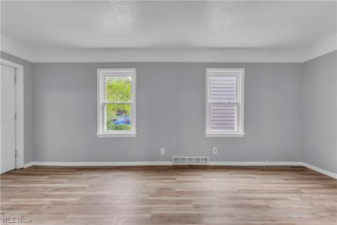 2115 Dowd Avenue Lakewood OH 44107
