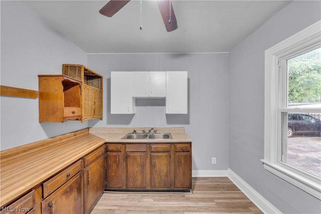 2115 Dowd Avenue Lakewood OH 44107