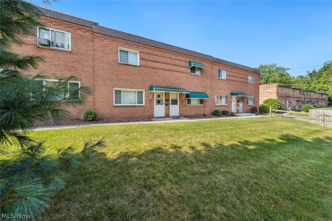 215 Dalepark Drive Bedford OH 44146