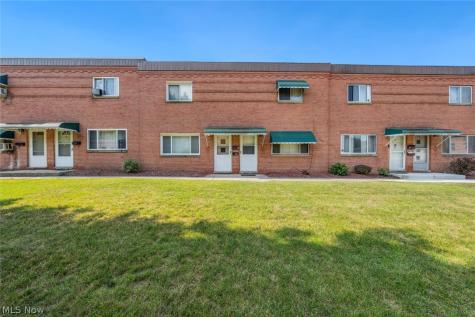 215 Dalepark Drive Bedford OH 44146