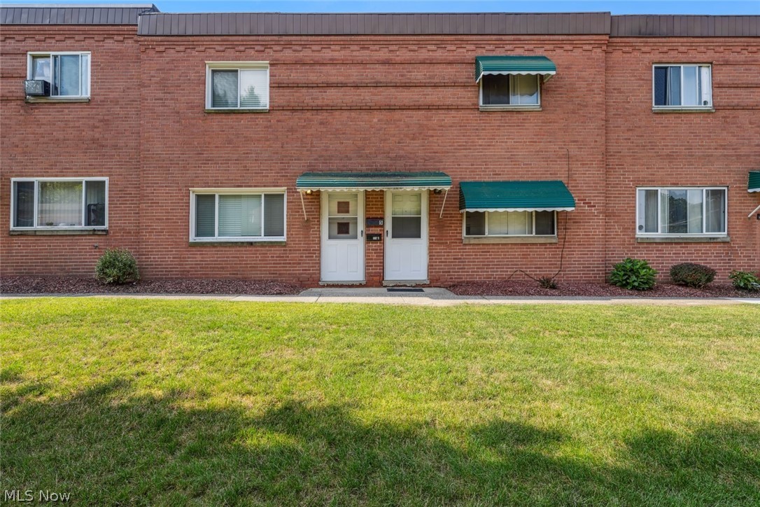 215 Dalepark Drive Bedford OH 44146