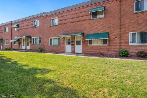 215 Dalepark Drive Bedford OH 44146