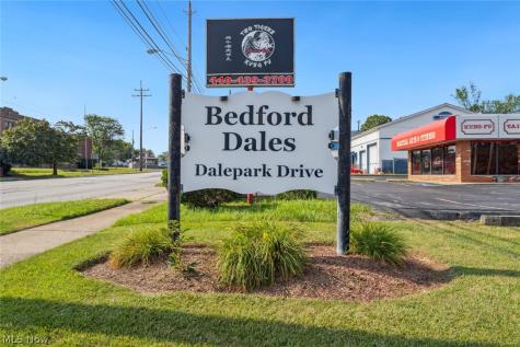215 Dalepark Drive Bedford OH 44146