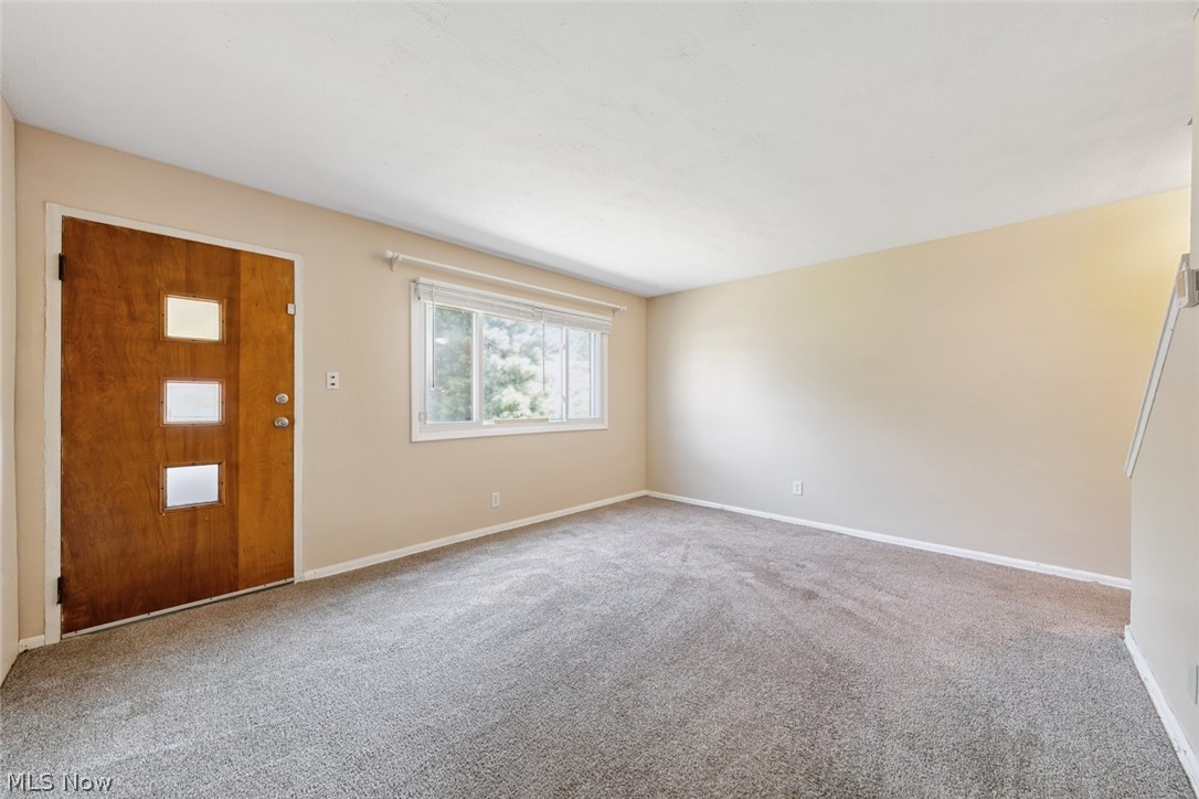 215 Dalepark Drive Bedford OH 44146