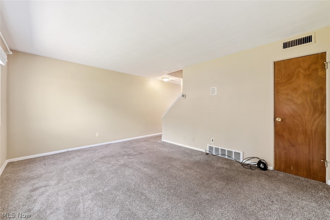 215 Dalepark Drive Bedford OH 44146