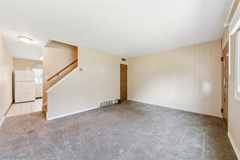 215 Dalepark Drive Bedford OH 44146