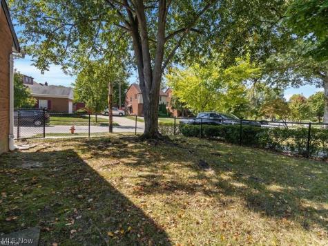 2348 Saybrook Road University Heights OH 44118
