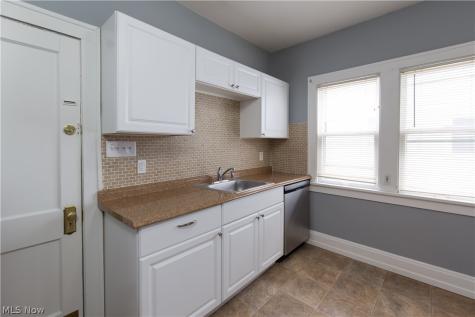 2169 Olive Avenue Lakewood OH 44107