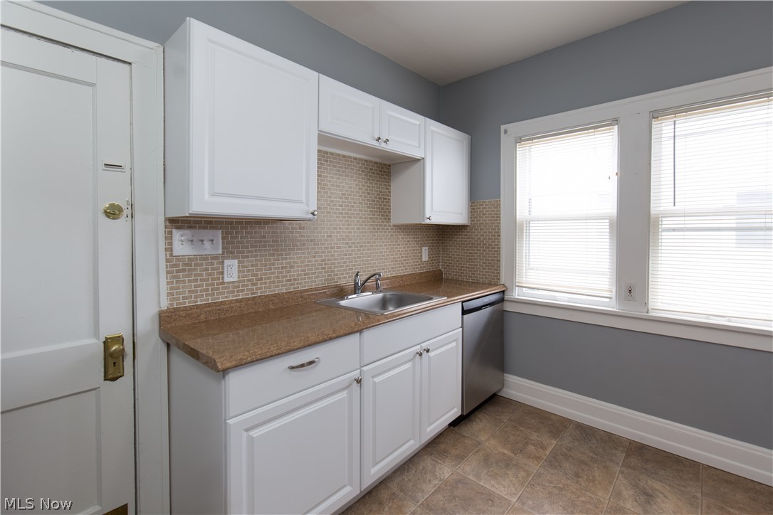 2169 Olive Avenue Lakewood OH 44107