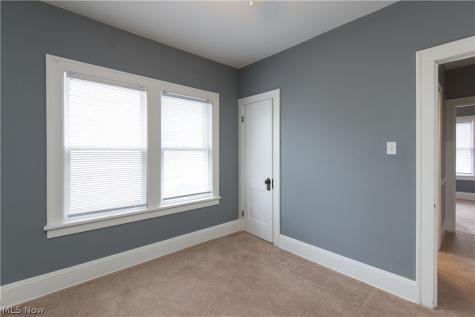 2169 Olive Avenue Lakewood OH 44107