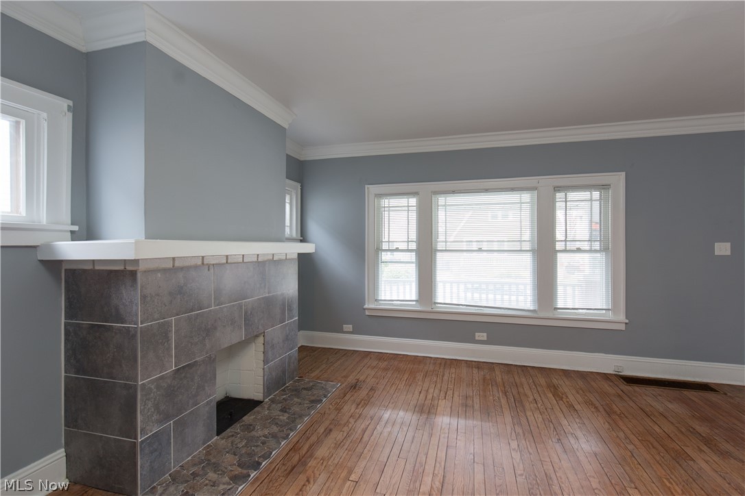 2169 Olive Avenue Lakewood OH 44107