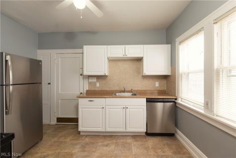 2169 Olive Avenue Lakewood OH 44107