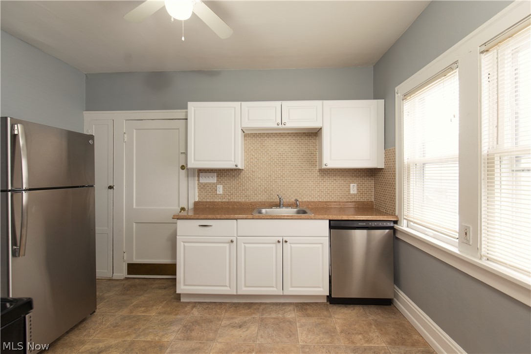 2169 Olive Avenue Lakewood OH 44107