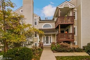 Westlake OH, 1328 Cedarwood Drive, Unit D1