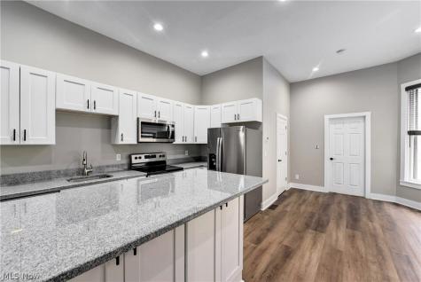 6014 Franklin Boulevard Cleveland OH 44102