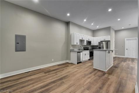 6014 Franklin Boulevard Cleveland OH 44102