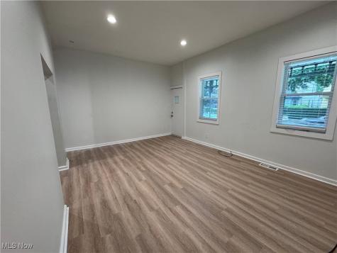 3820 John Avenue Cleveland OH 44113