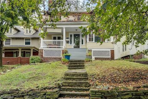 2245 Bellfield Avenue Cleveland Heights OH 44106