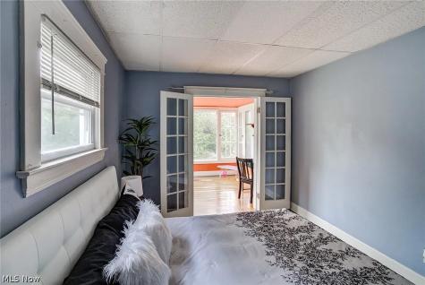 2245 Bellfield Avenue Cleveland Heights OH 44106